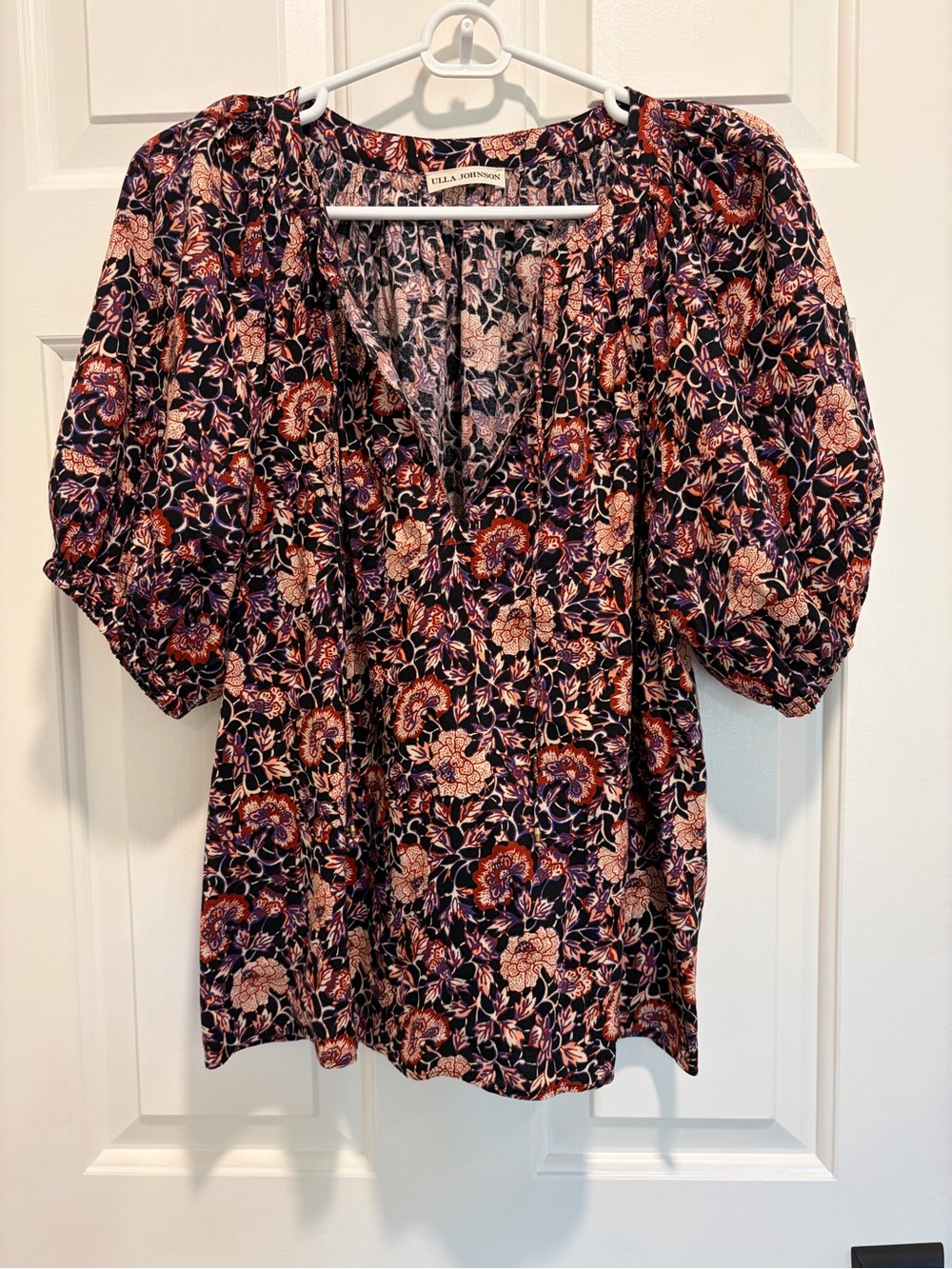 Ulla Johnson
puff-sleeve floral-print top